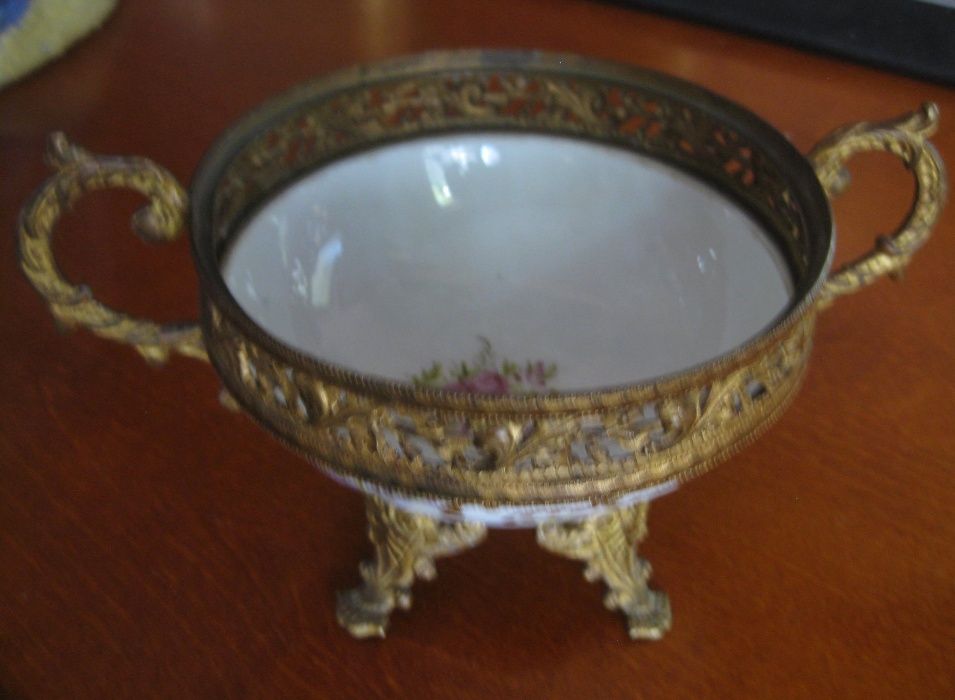 Piękna cukiernica brąz złocony porcelana XIX w