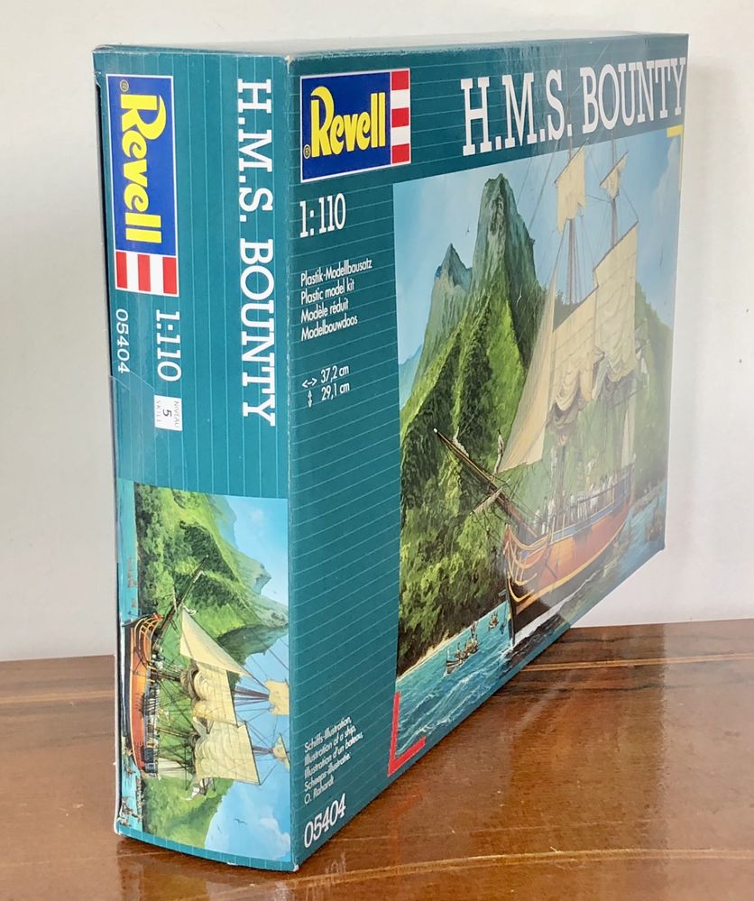 NOWY model HMS Bounty okręt statek Revell 2002 żaglowiec do sklejania