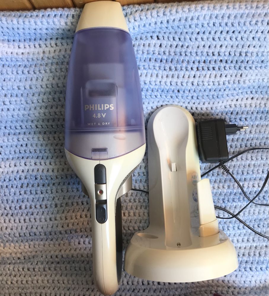 Ручний пилосос Philips FC 6142/01  4,8 v.