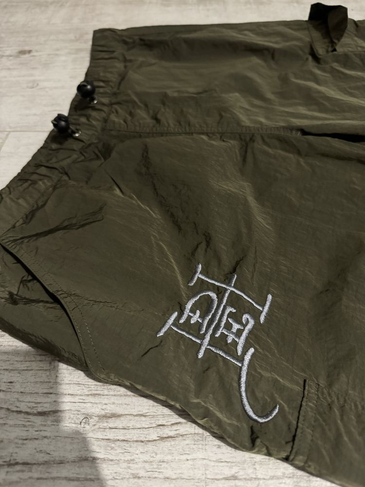 Нейлонові штани Ed Hardy x Urban Outfitters
