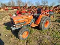 Kubota B8200 HST 4X4 traktorek ogrodniczy mini traktor 19 KM