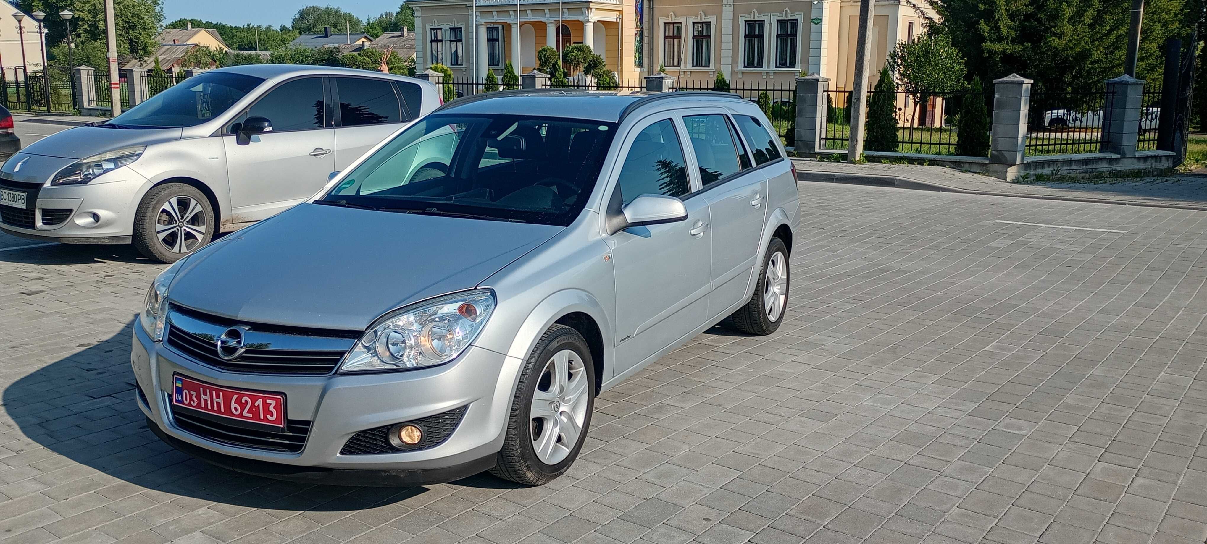 Opel Astra 1.8 Avtomat, 2010 рік, 1 власник, оригінальний пробіг