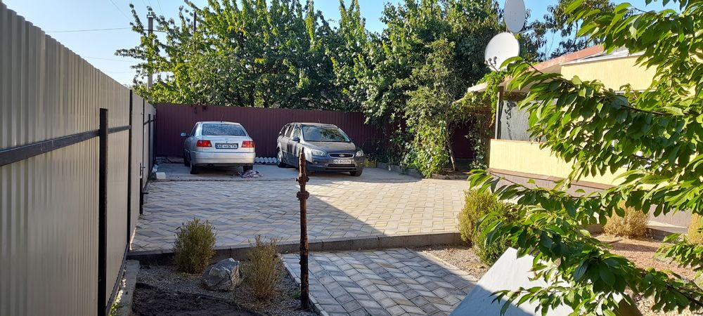 Дом с бассейном.