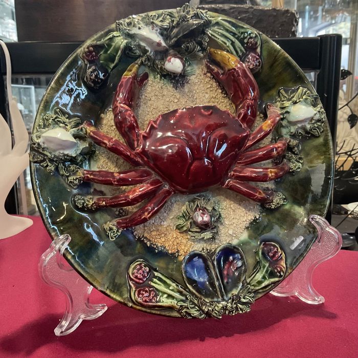 Prato português Majolica com 23 cm,         Mais anúncios abaixo