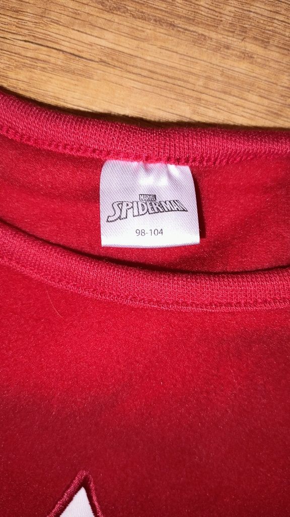Długi rękaw Spiderman z flamastrami w zestawie do kolorowania koszulki