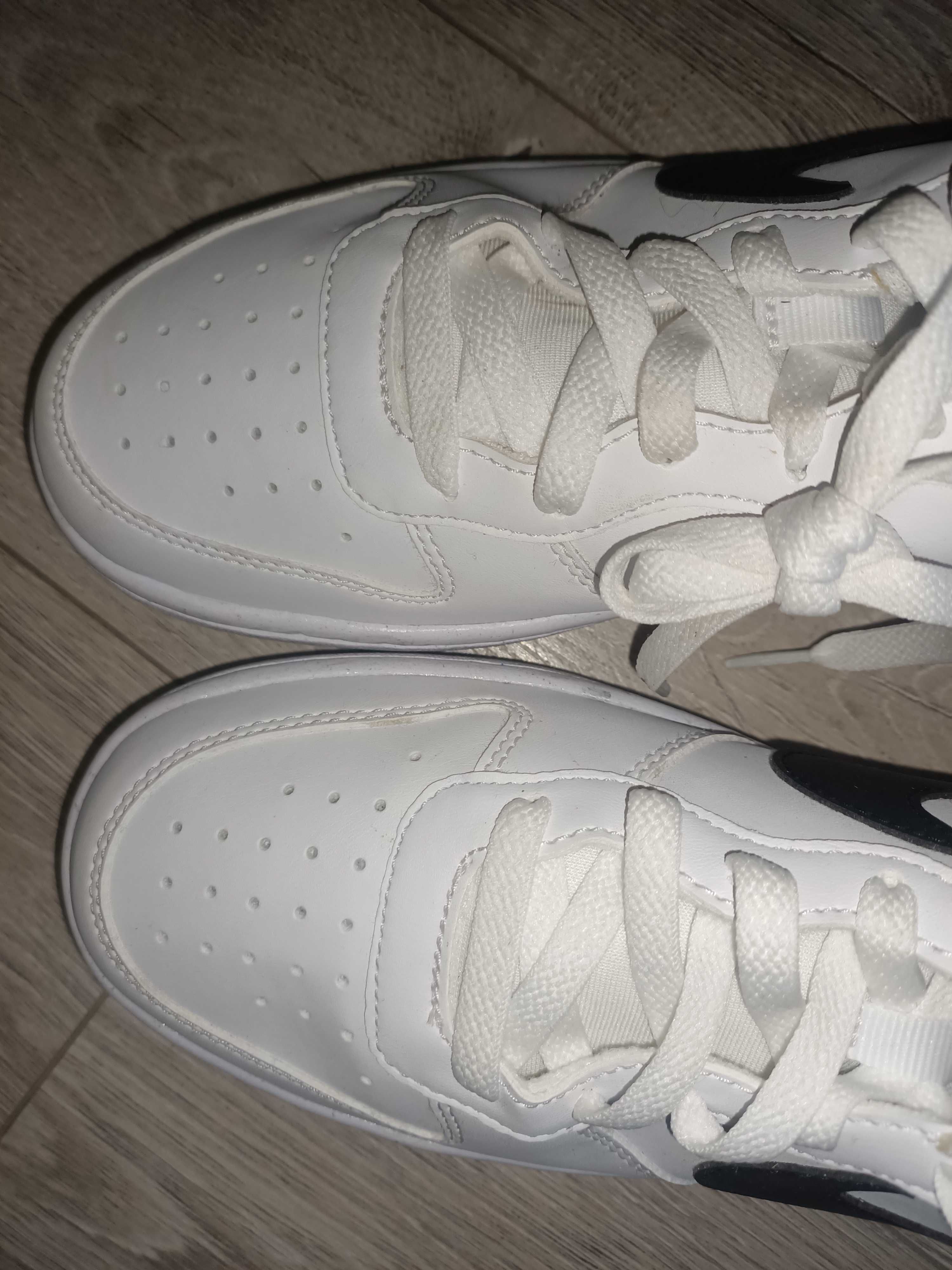 Nike damskie obuwie COURT BOROUGH LOW RECRAFT rozm. 39