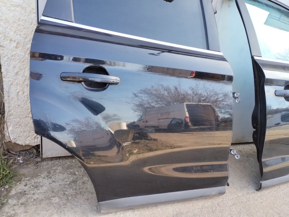 Drzwi prawy tył ford kuga mk1 kolor f8 kompletne