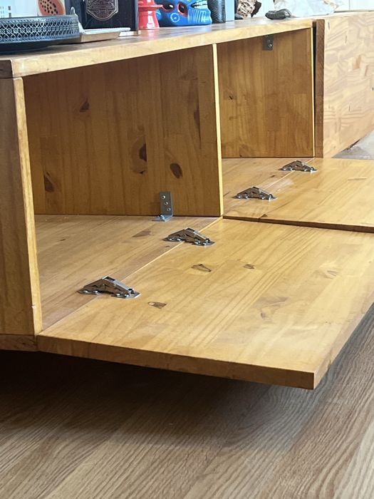 Móvel TV madeira maciça em pinho