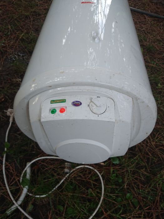 Продам бойлер 140л