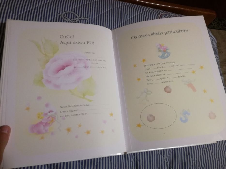 Livro "A história do bebé"