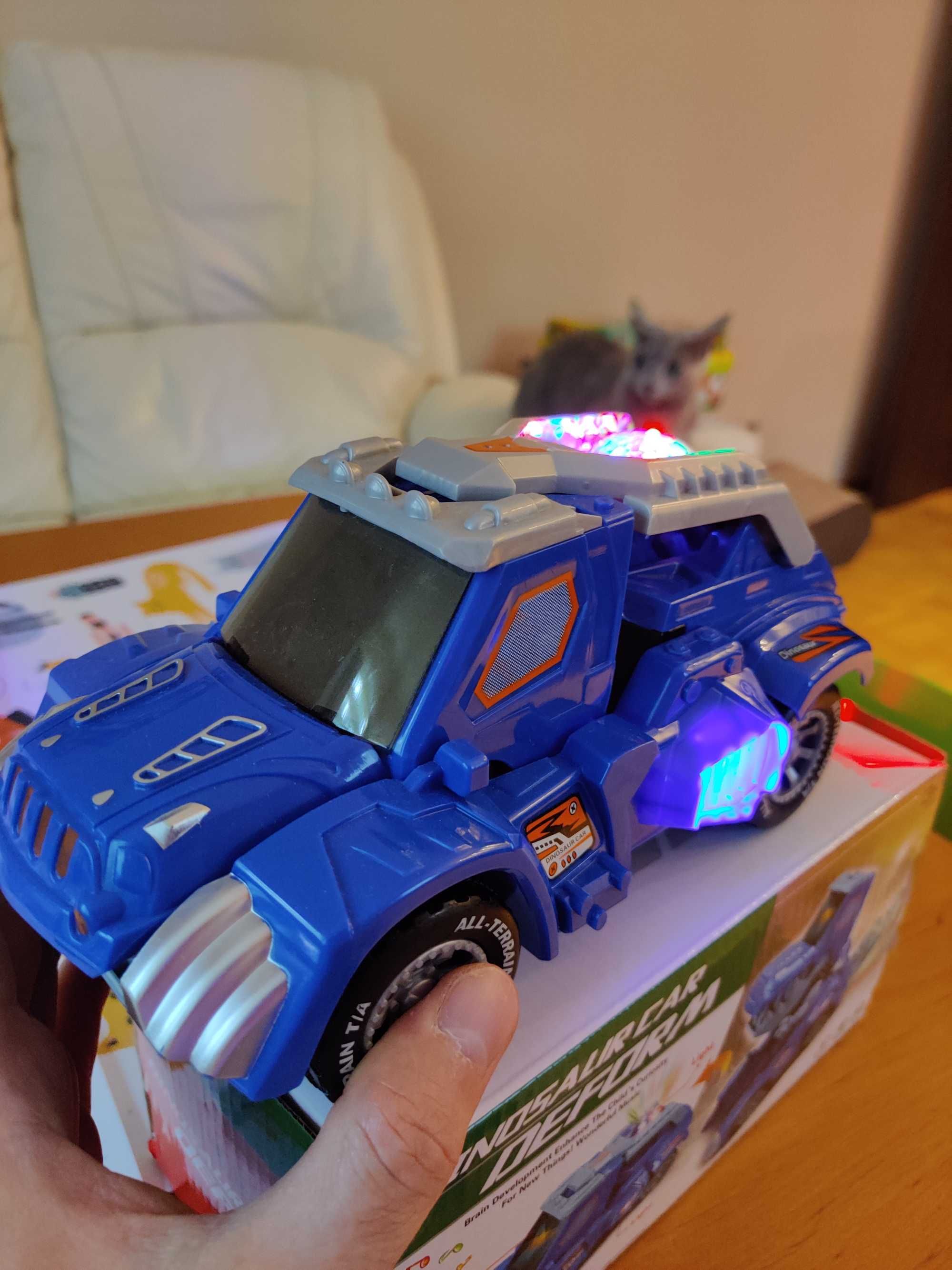 Samochód Transformers Dinozaur, jeździ, dźwięk, światła