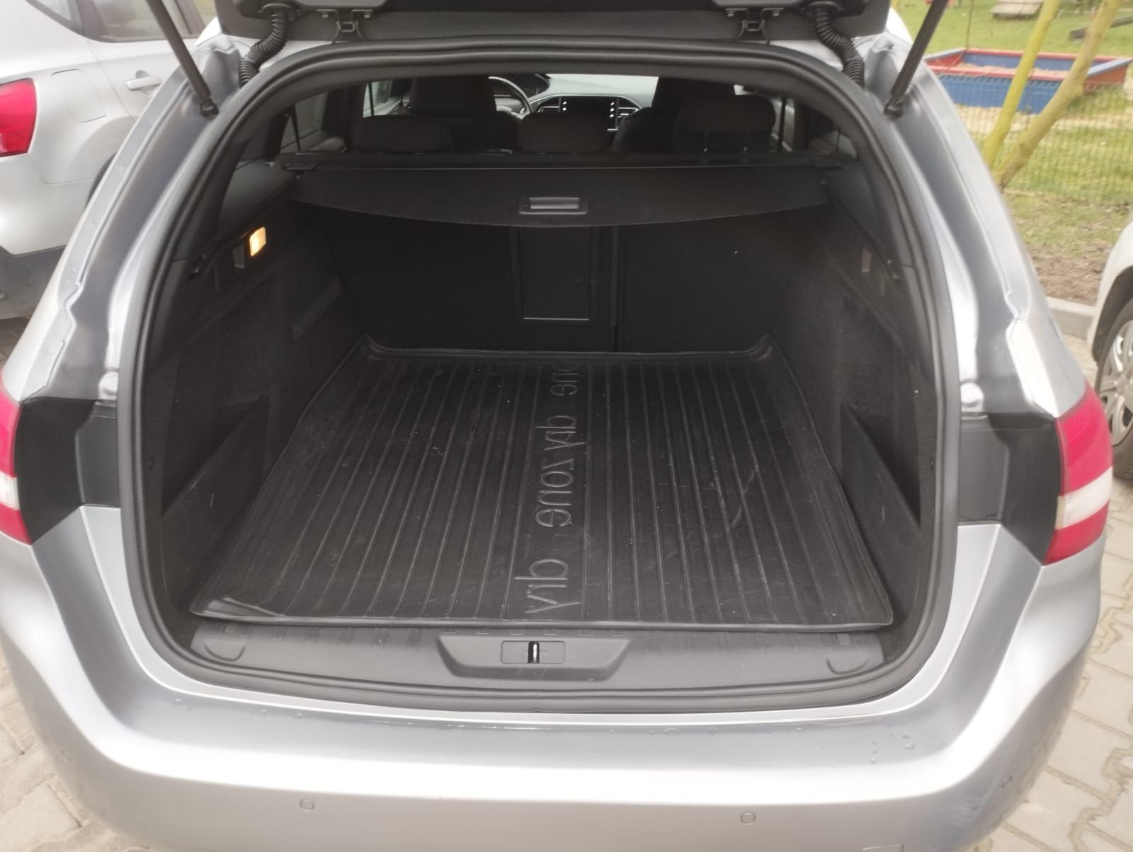 Sprzedam Peugeot 308 GT Line + GRATIS komplet opon zimowych
