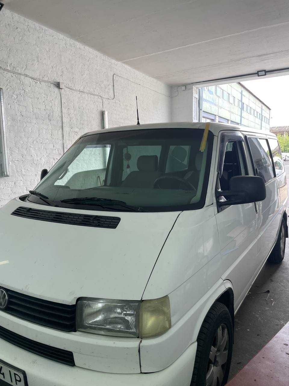 Лобовое стекло Т4 Т5 T6 Volkswagen Transporter 4\5\6 Установка Пошта