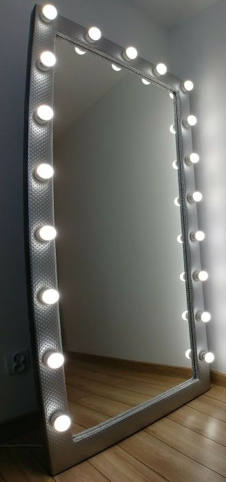 Lustro stojace do makijazu wizażu led make up wysokie toaletka
