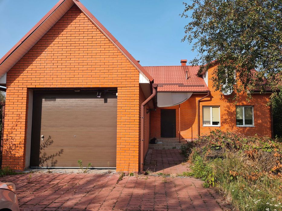 Без комісії сучасний будинок в с. Петропавлівське в 17км від Києва