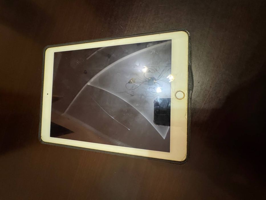 iPad Air 1 (2013), Wi-Fi + Cellular, 16GB, золотой