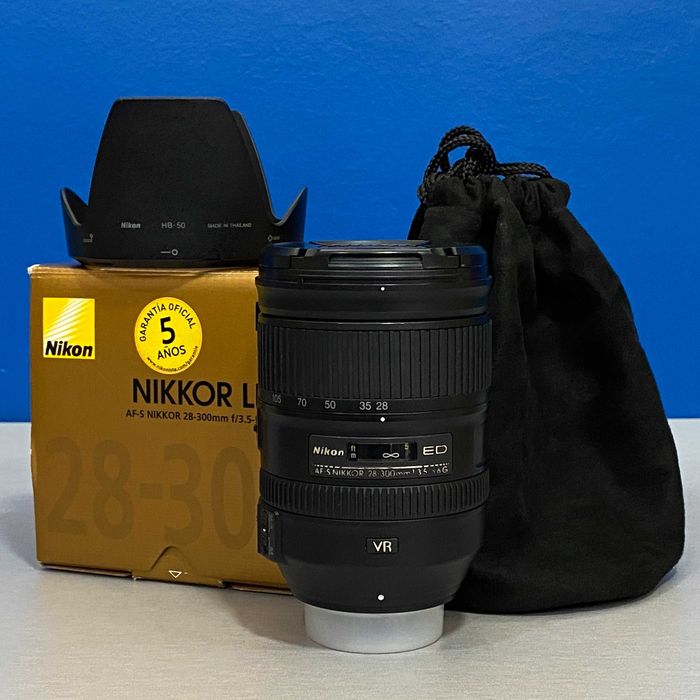 Nikon AF-S 28-300mm f/3.5-5.6G ED VR