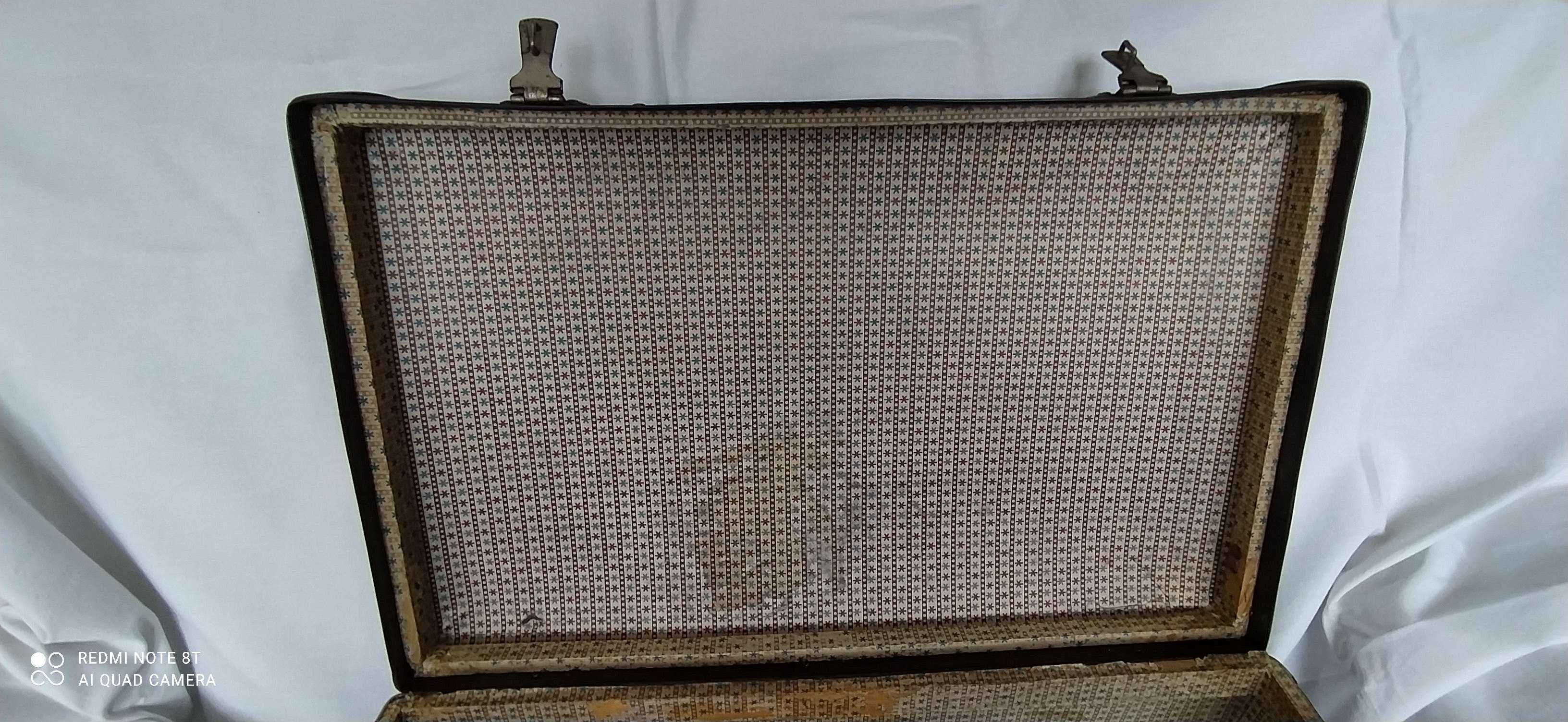 Stara zabytkowa tekturowa walizka 60x37x17cm z PRLu.