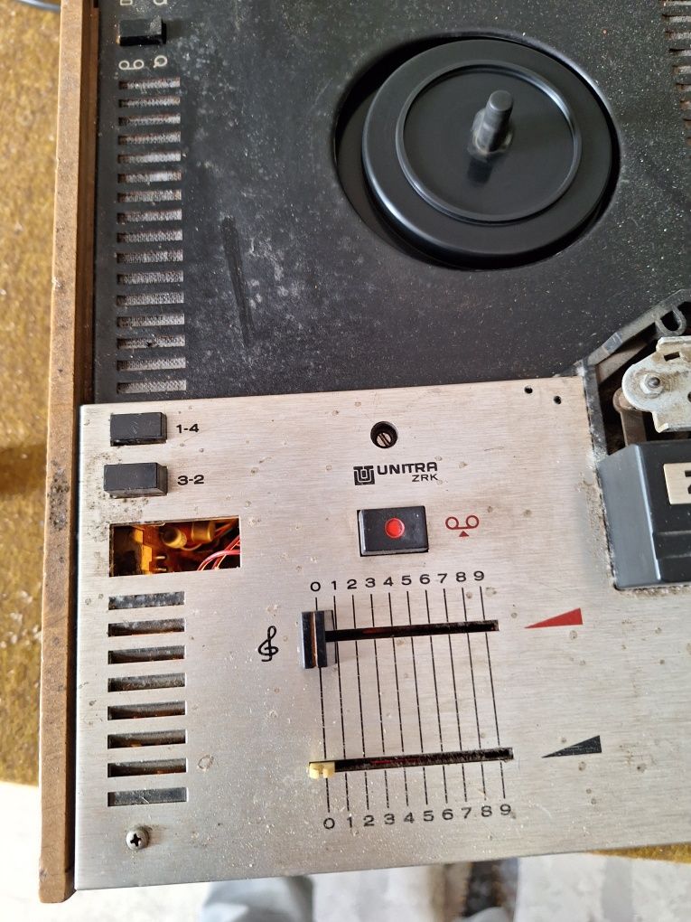 Unitra zk 147 magnetofon szpulowy