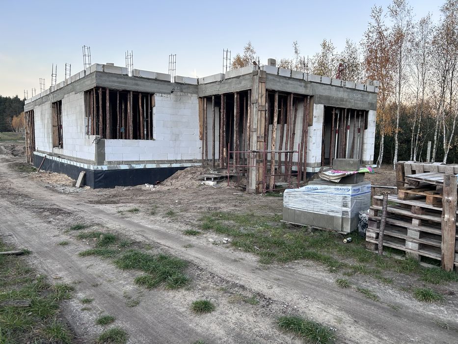 Sprzedam stemple budowlane drewniane