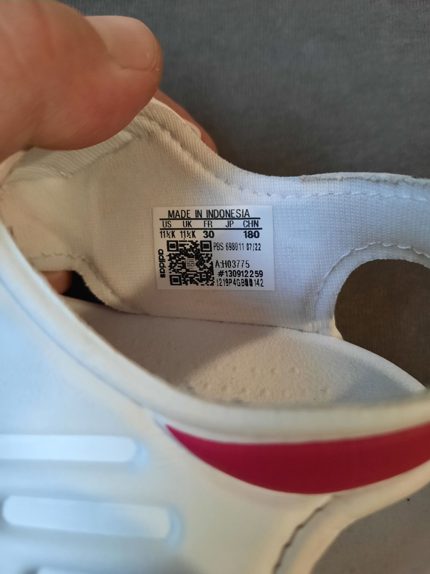 Дитячі босаніжки Adidas crocs Michael Kors шлепки сланцы балетки Nake