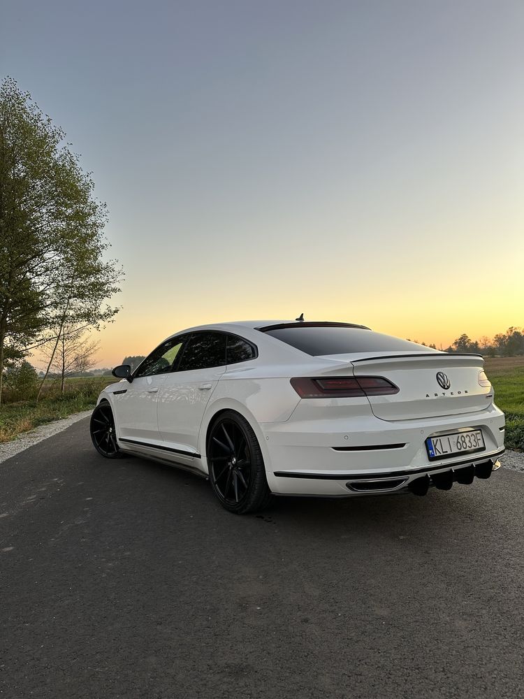 Volkswagen arteon r-line 4-motion piękny bezwypadkowy