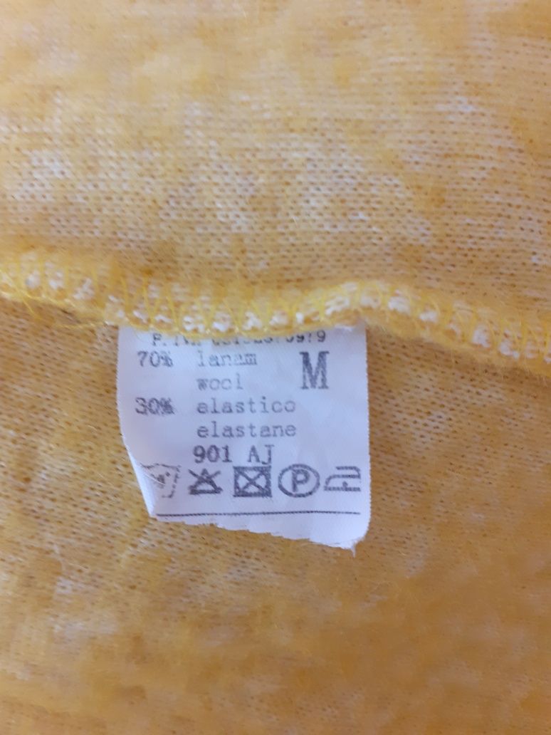 70% wełna. Żółty płaszczyk, wdzianko bez guzików. Made in Italy. Roz M