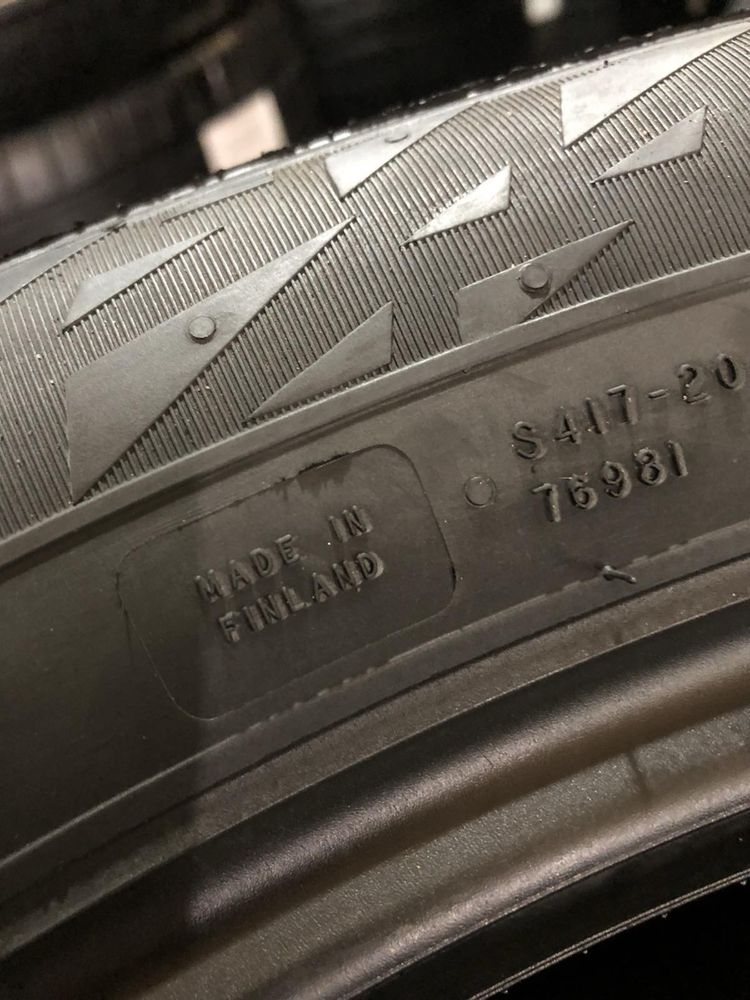 255/45/20+235/50/20 R20 Nokian Snowprof 2 SUV 4шт нові зима