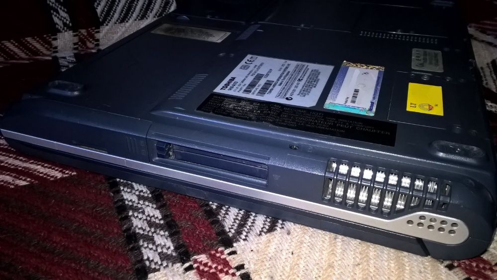 Laptop Toshiba Satellite i inne sprzedam