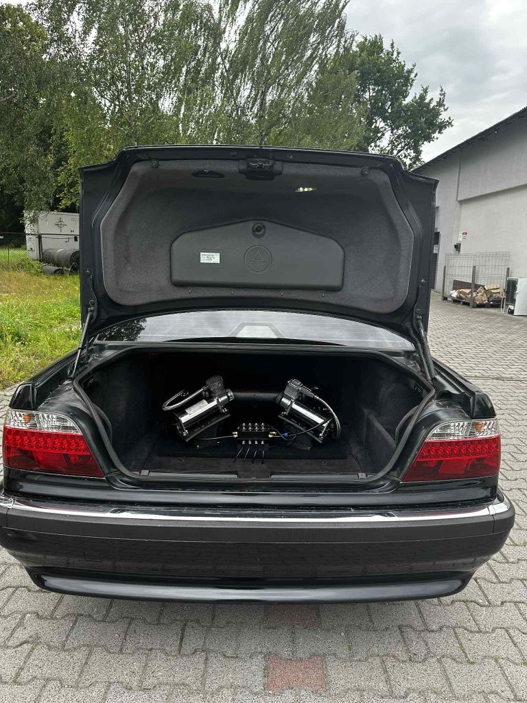 BMW E38 M60b40 Turbo | Air Ride | Manual