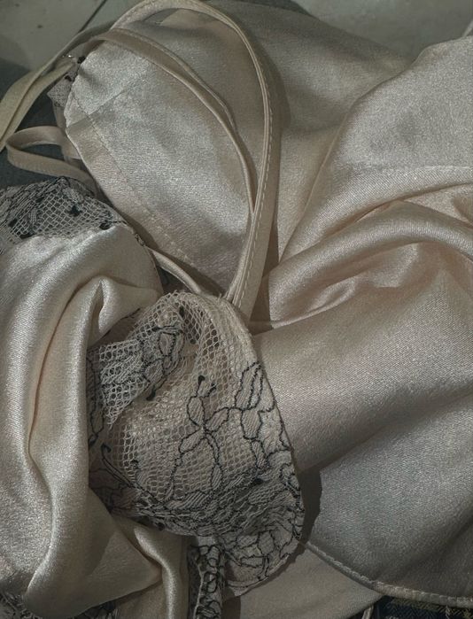 Victoria's secret пудрова нічна сорочка ,розмір м ,стан ідеальний