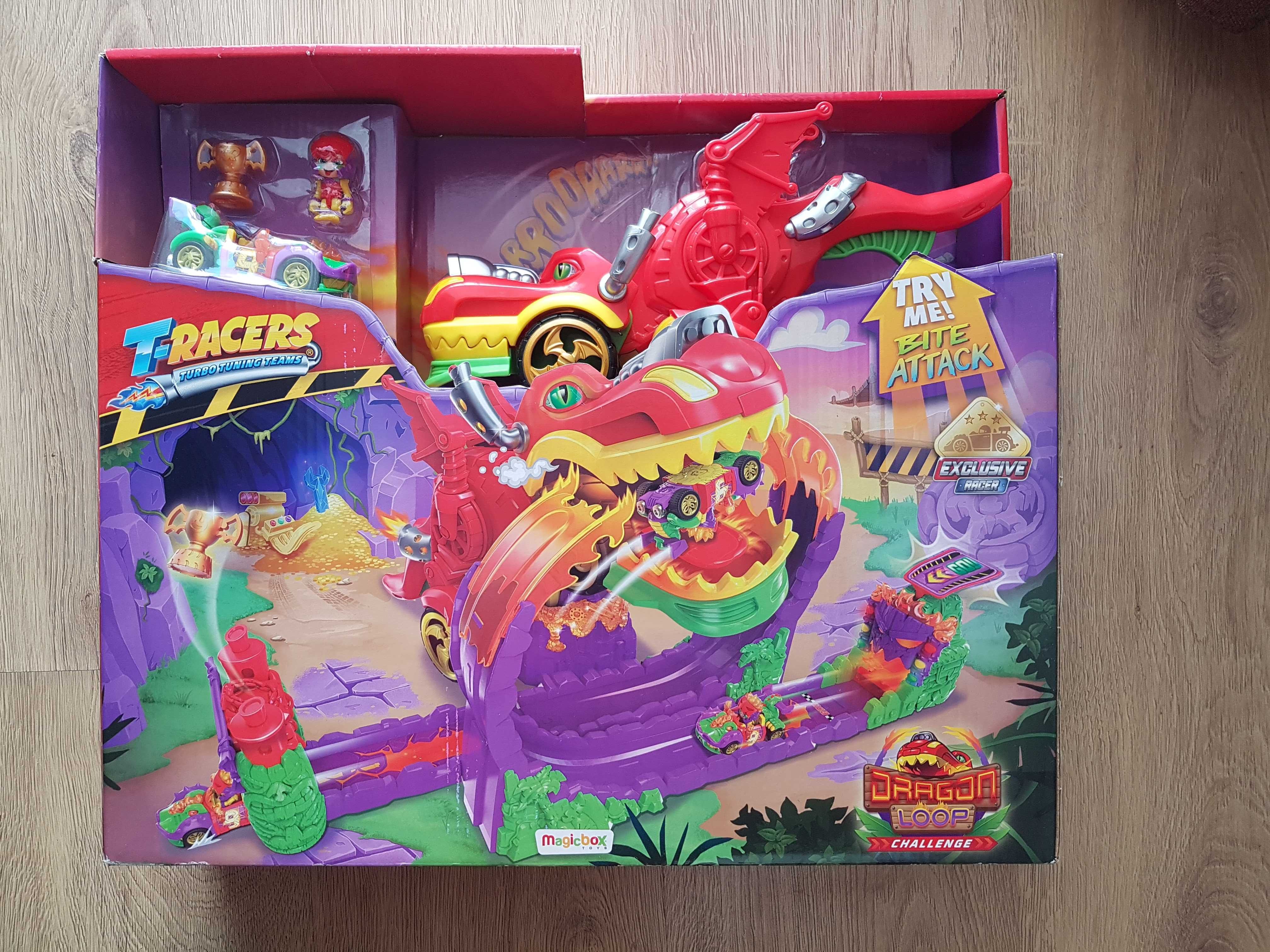 Magic Box T-Racers Dragon Loop Zestaw z wyrzutnią autko + figurka