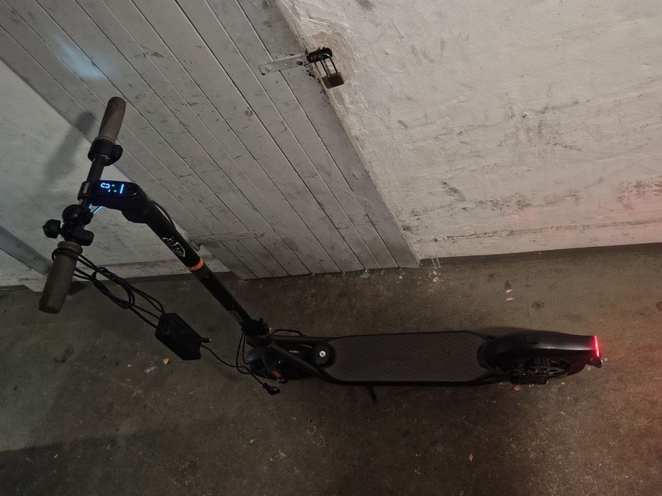 Електросамокат Segway Ninebot E22