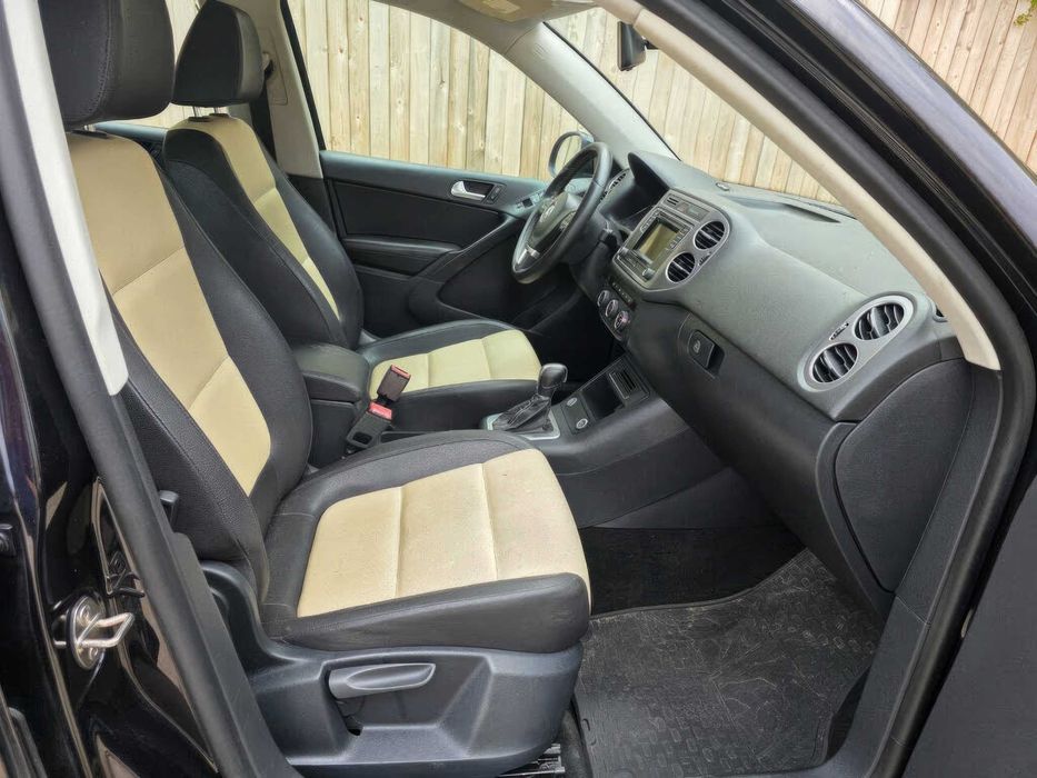 Volkswagen Tiguan      2016