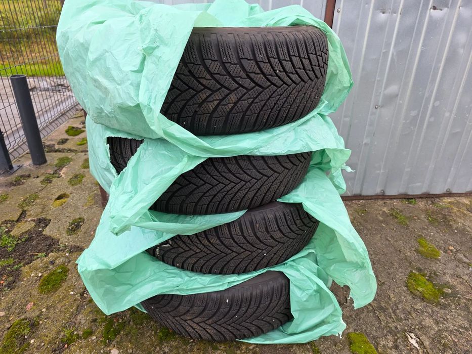 Toyota C-HR 1.8 Hybryda, 122KM, Polski salon, Gwarancja Toyota Relax