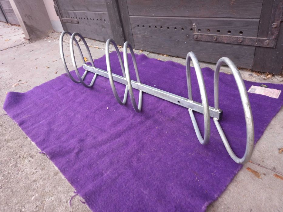 Stojak na ROWER/ Rowery  / Parking na ROWERY - stan BDB