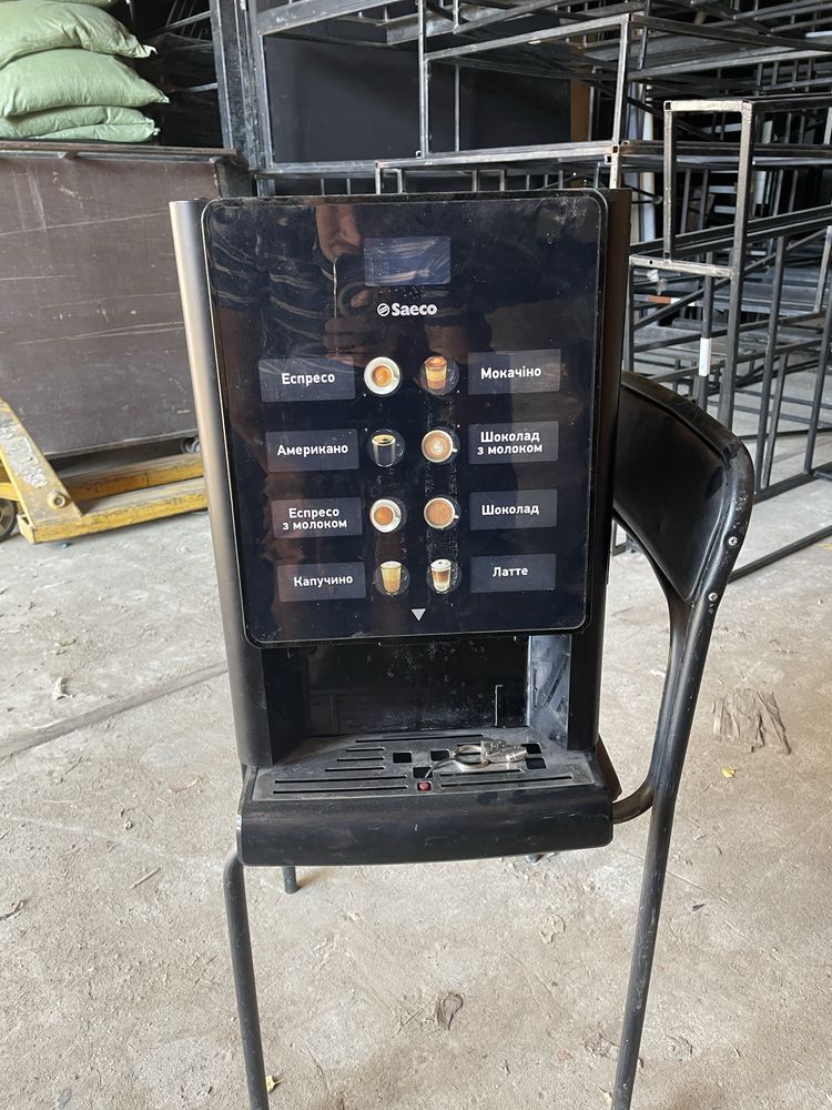 Продам кофеапарат saeco