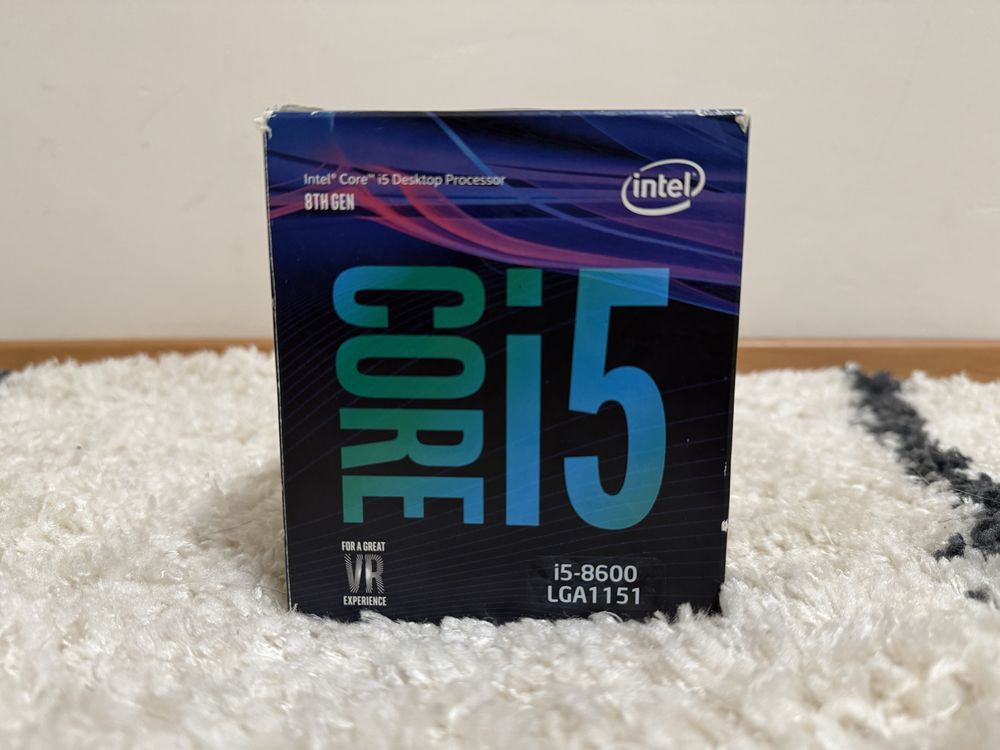 Процесор Intel Core i5 8600
