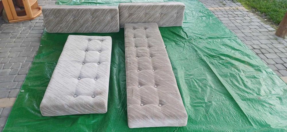 Poduszki materace przyczepa kemingowa kamper