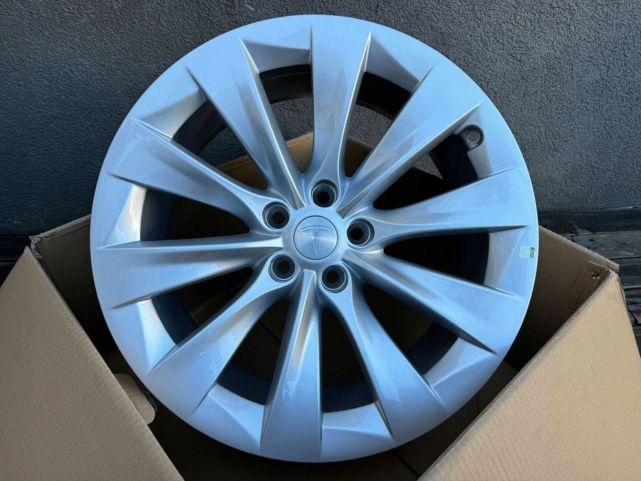 Oryginał felga 20cali Tesla Model X 1027244-00-B 5x120