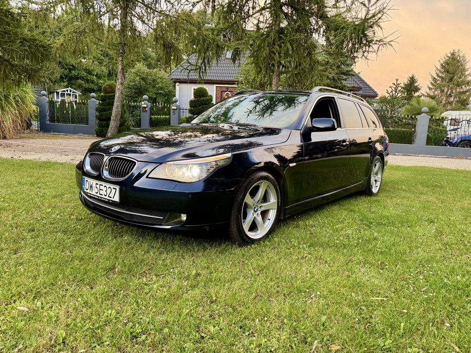 BMW 530i 272km 2007r touring manual zadbany 2 kpl kol zamiana