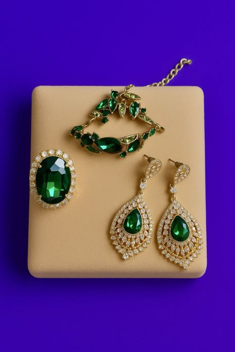 Вишуканий набір прикрас