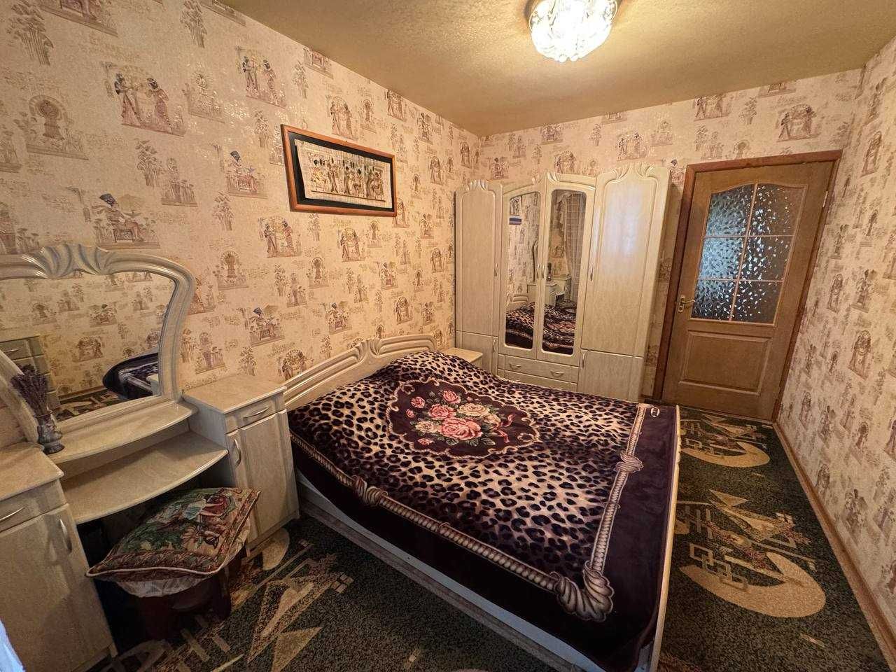 ПРОДАЖА 3-х комнатной квартиры БЕЛЯЕВА, 111 (м-н "Лазурный")
