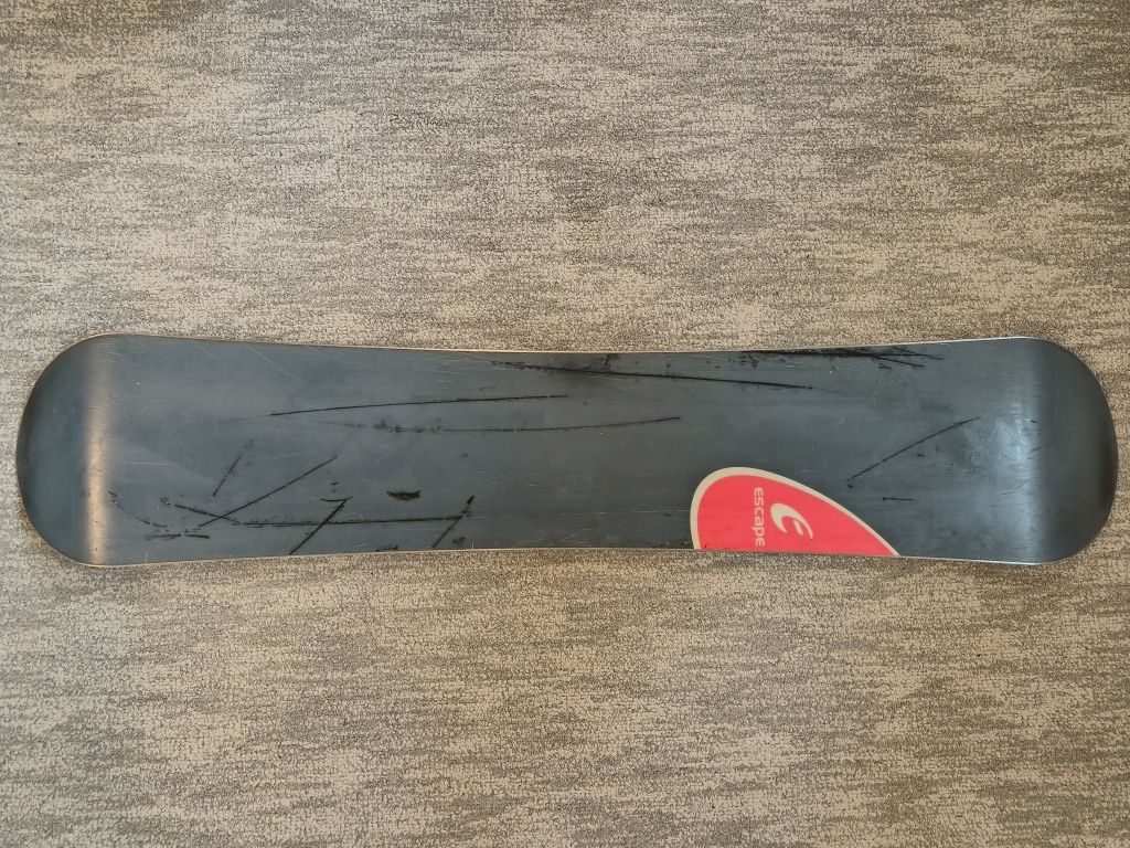 Deska snowboardowa 124cm. Stan BDB