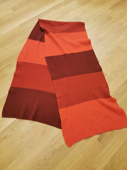 Szal szalik 100 % wełna odcienie czerwieni, MAKALU