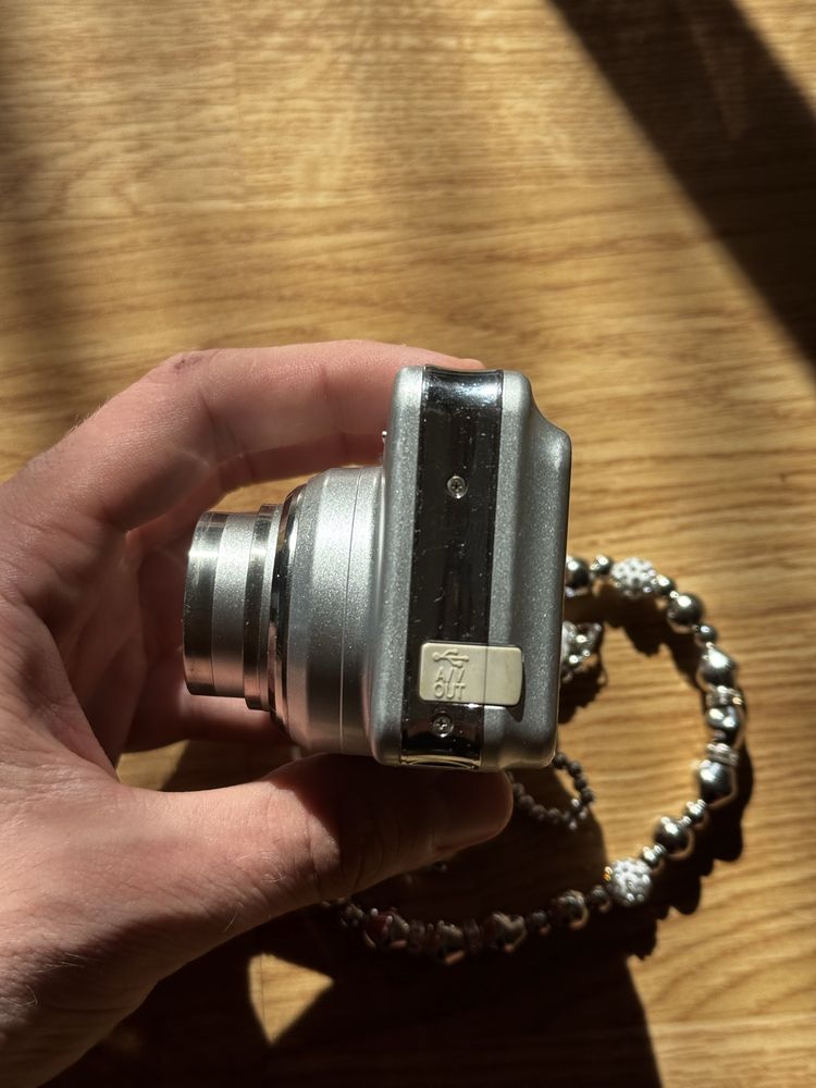 Aparat Kompaktowy Retro Nikon Coolpix L5 vintage cyfrowka