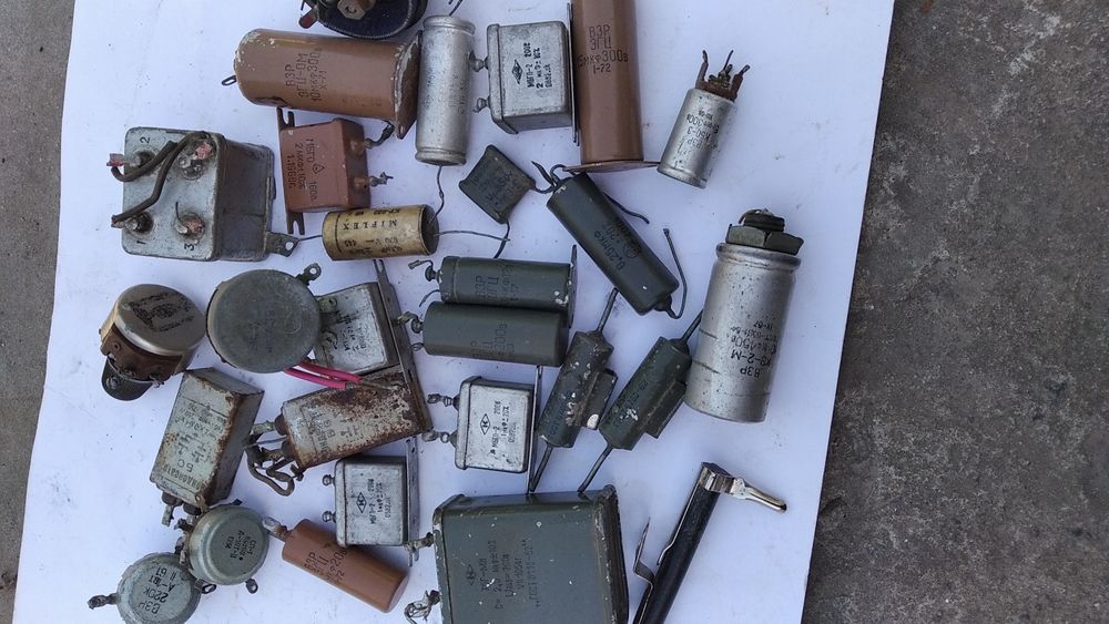 Продам конденсатори