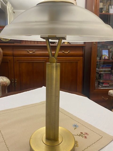 Sprzedam   lampę