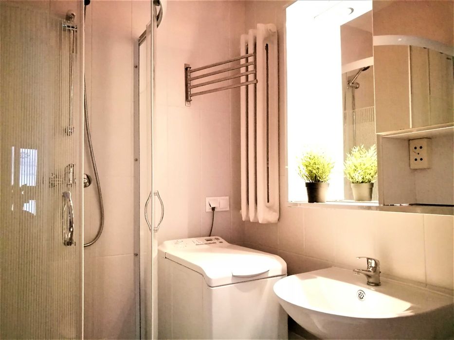 KARp2- Duzy dwuosobowy pokój obok kawiarenki przy parku na BEMOWIE