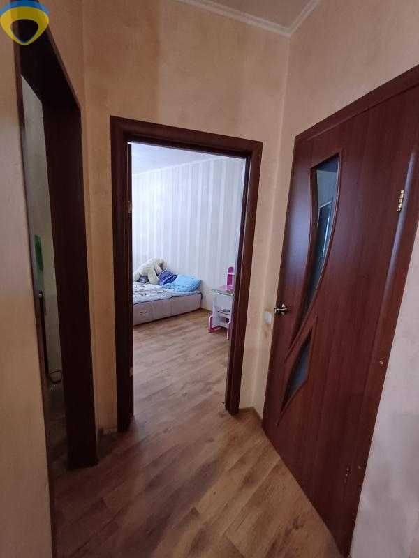 В продажу 2-кк з ремонтом та паркомісцем — Ленпоселок, вул. Молодіжна